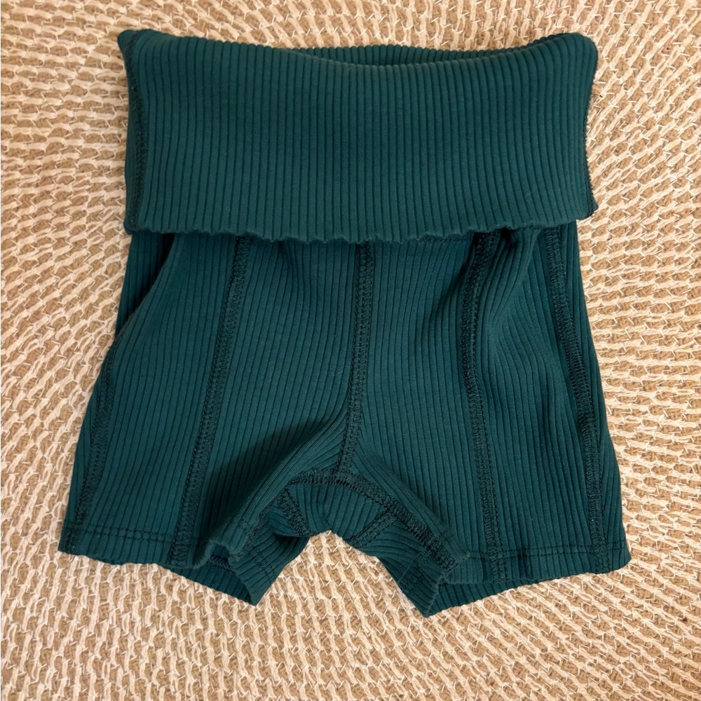 TIGER FRIDAY True Hippie Short- evergreen- size child large